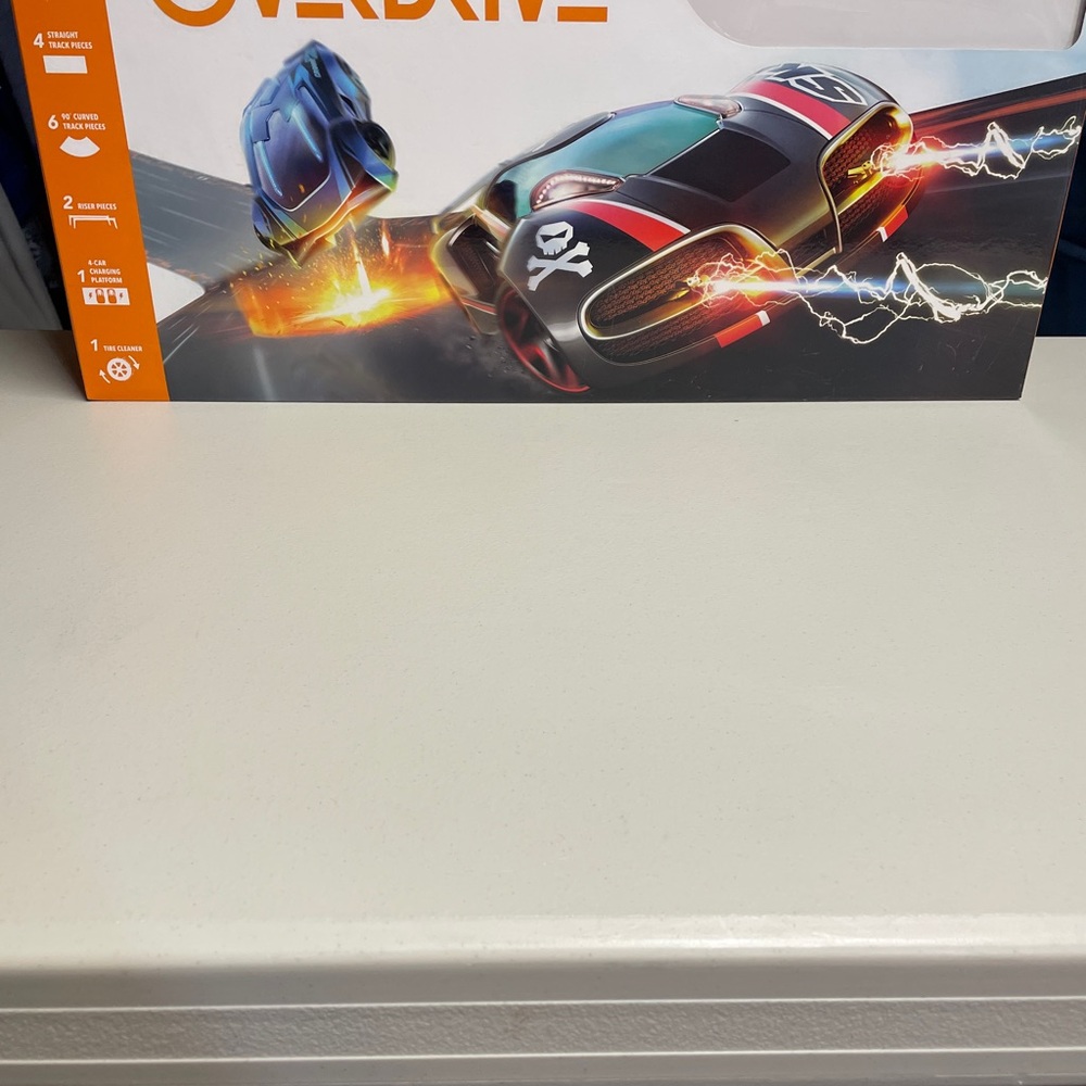 Anki OVERDRIVE Starter Kit - Black and Blue Racing Cars